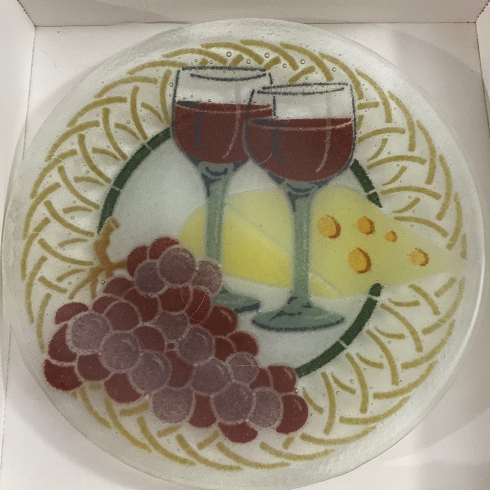 Peggy Kate Glass plate featuring wine and grapes.